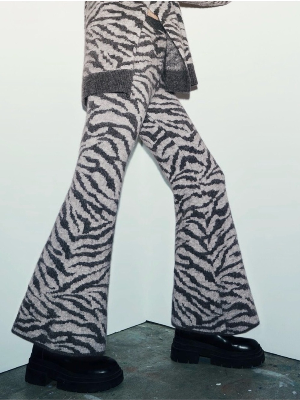 Zara Black & Gray Zebra Knit Flare Pants